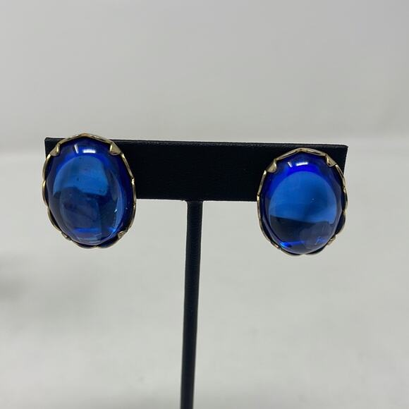 Vintage bundle of 3 clip on earrings - Picture 6 of 7